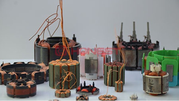 怎樣選擇合適的電機(jī)繞線機(jī)設(shè)備？